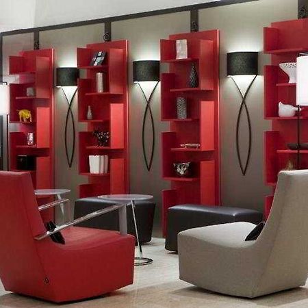Pullman Paris Rive Gauche Hotel Interior photo