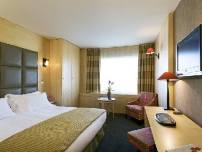 Pullman Paris Rive Gauche Hotel Room photo
